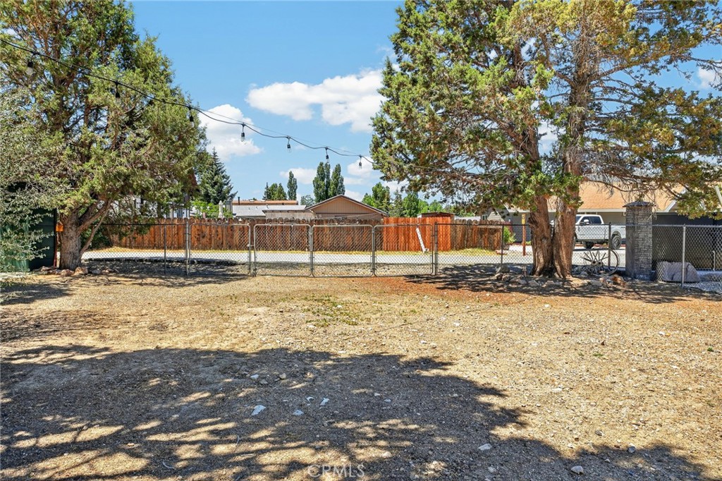 301 E Mountain View, Big Bear City, CA 92314