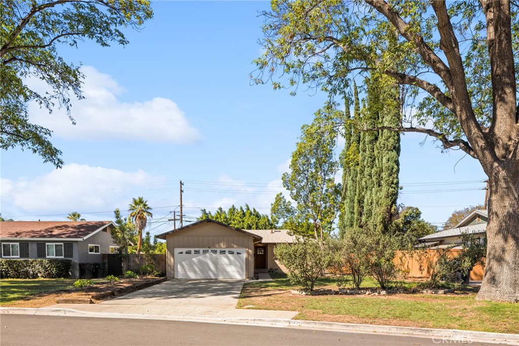 5835 Tower Road, Riverside, CA 92506
