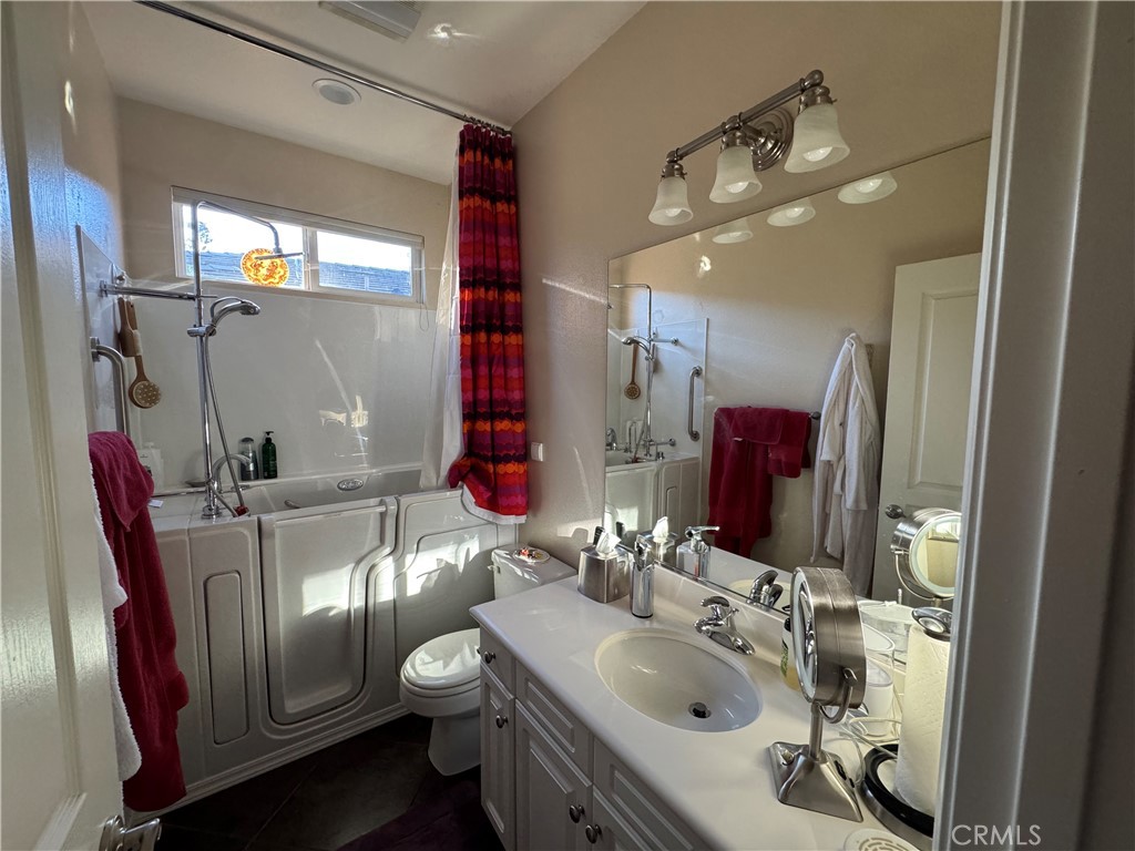 8345 Carnoustie Ave, Hemet, CA 92545