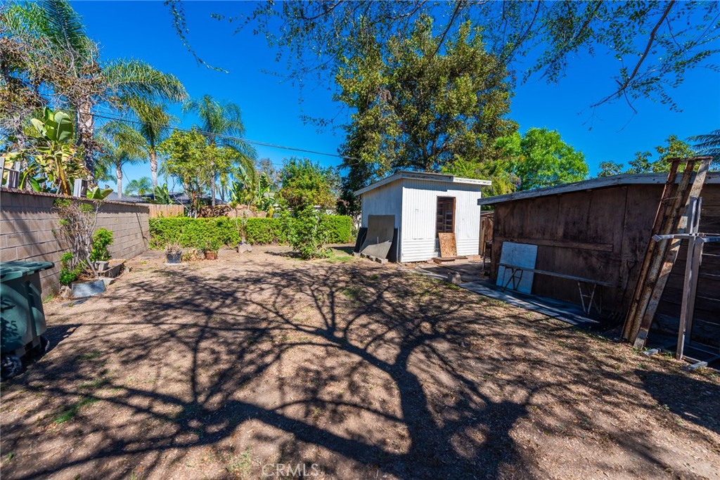 6881 Berry Ave. Back of lot