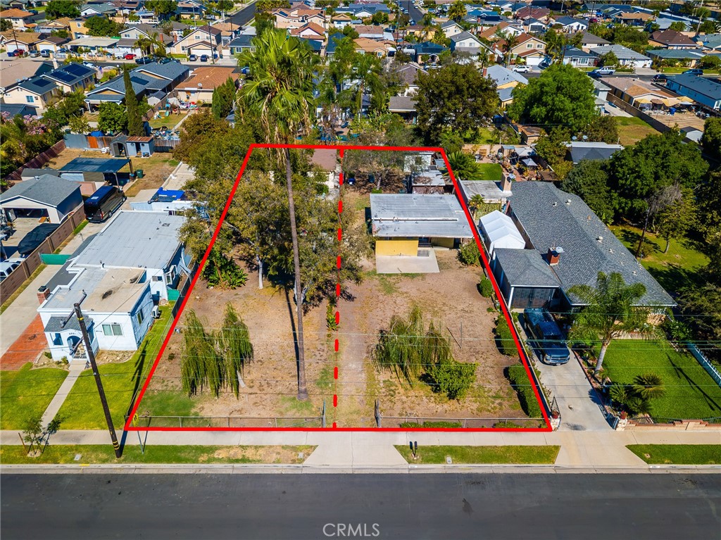 2 on lot with potential to split lot