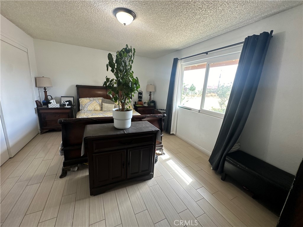 15333 Jasmine, Victorville, CA 92395