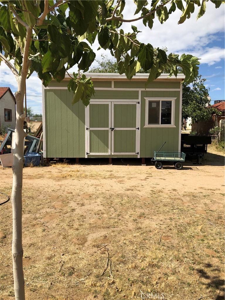 15333 Jasmine, Victorville, CA 92395