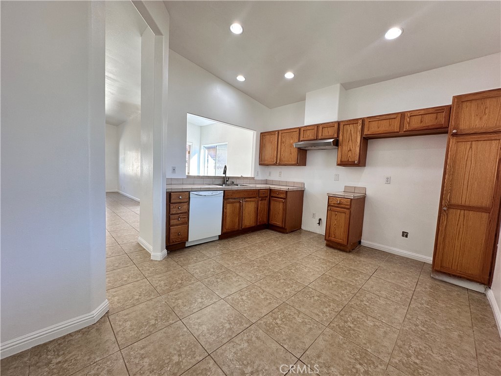 16320 Avenida Monteflora, Desert Hot Springs, CA 92240