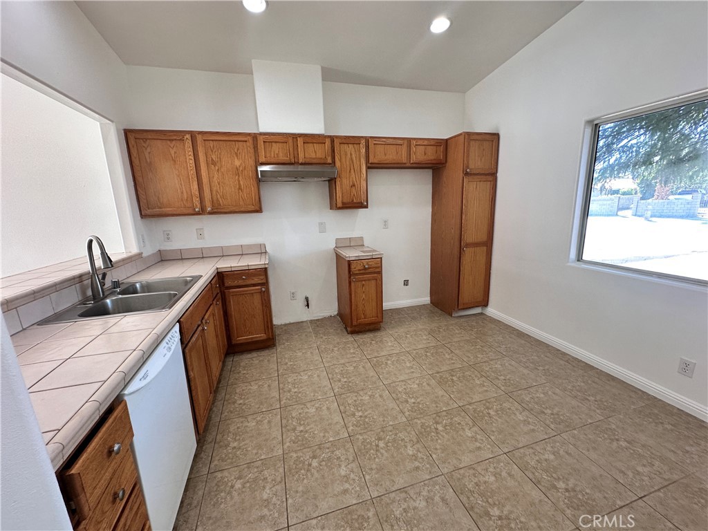 16320 Avenida Monteflora, Desert Hot Springs, CA 92240