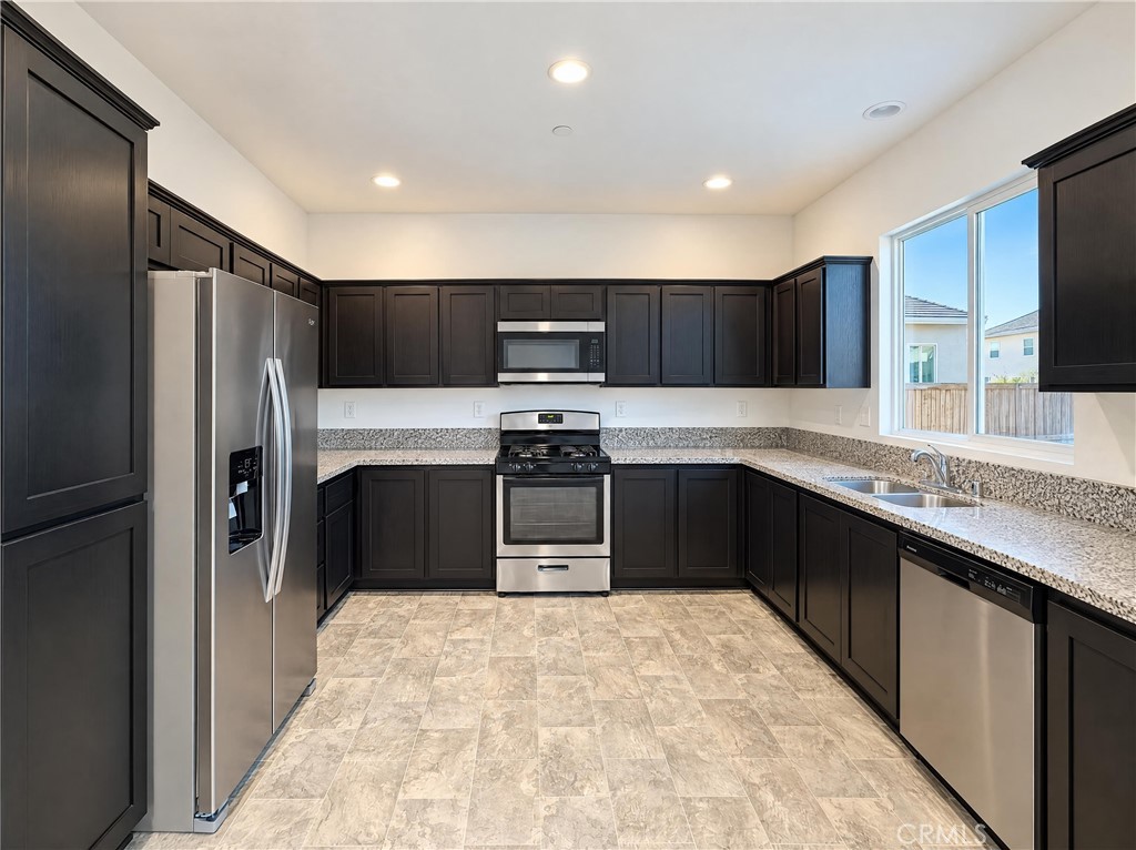 3019 Desert Cloud, Rosamond, CA 93560
