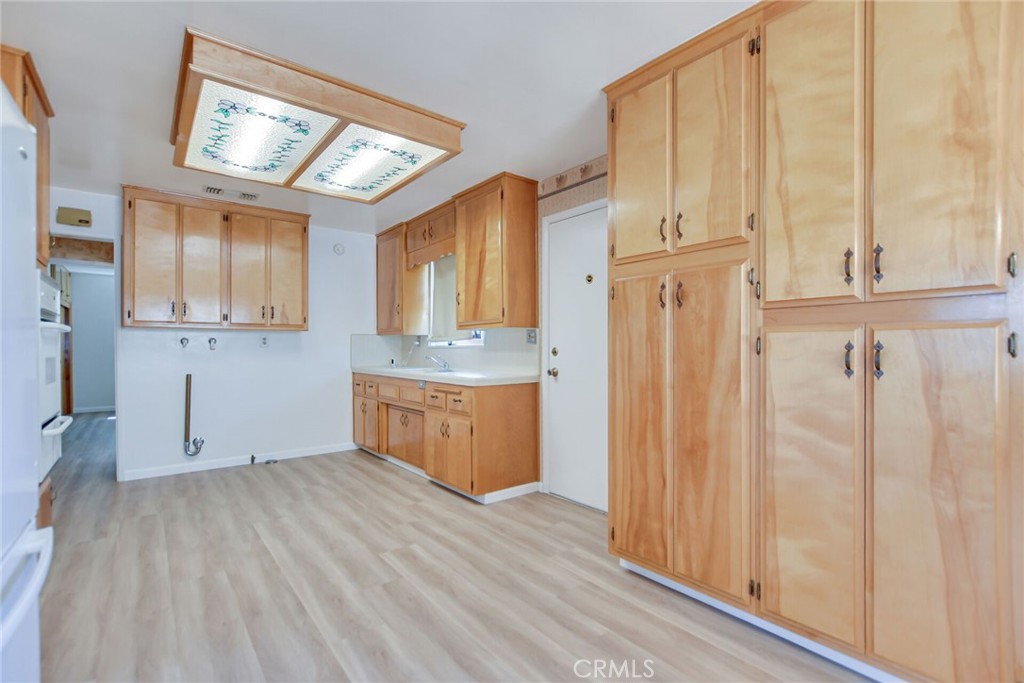 4593 Glen, Riverside, CA 92509