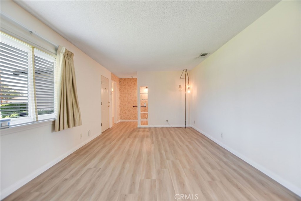 4593 Glen, Riverside, CA 92509 4593 Glen, Riverside, CA 92509