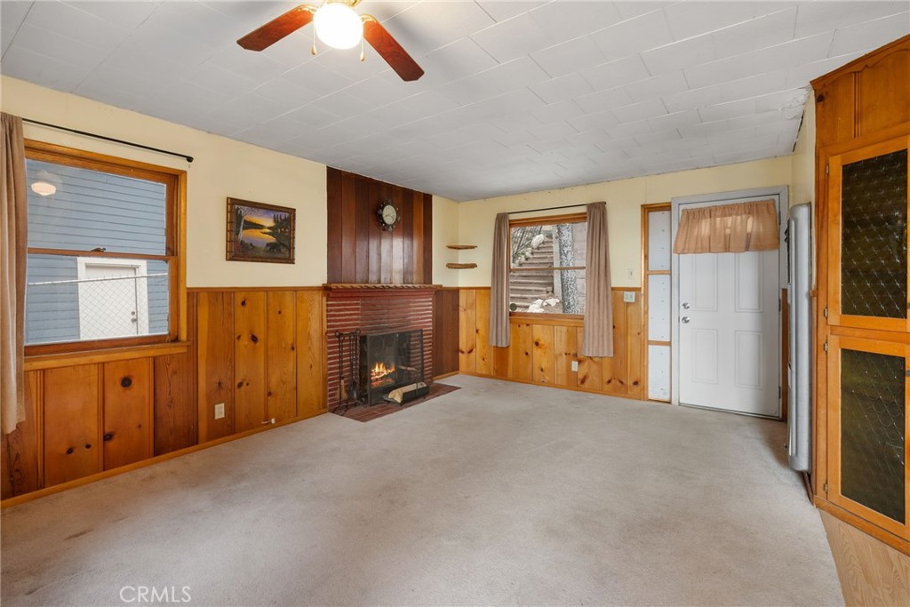 31669 Panorama, Running Springs, CA 92382