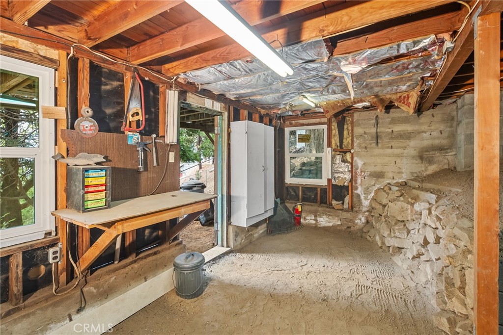 31669 Panorama, Running Springs, CA 92382