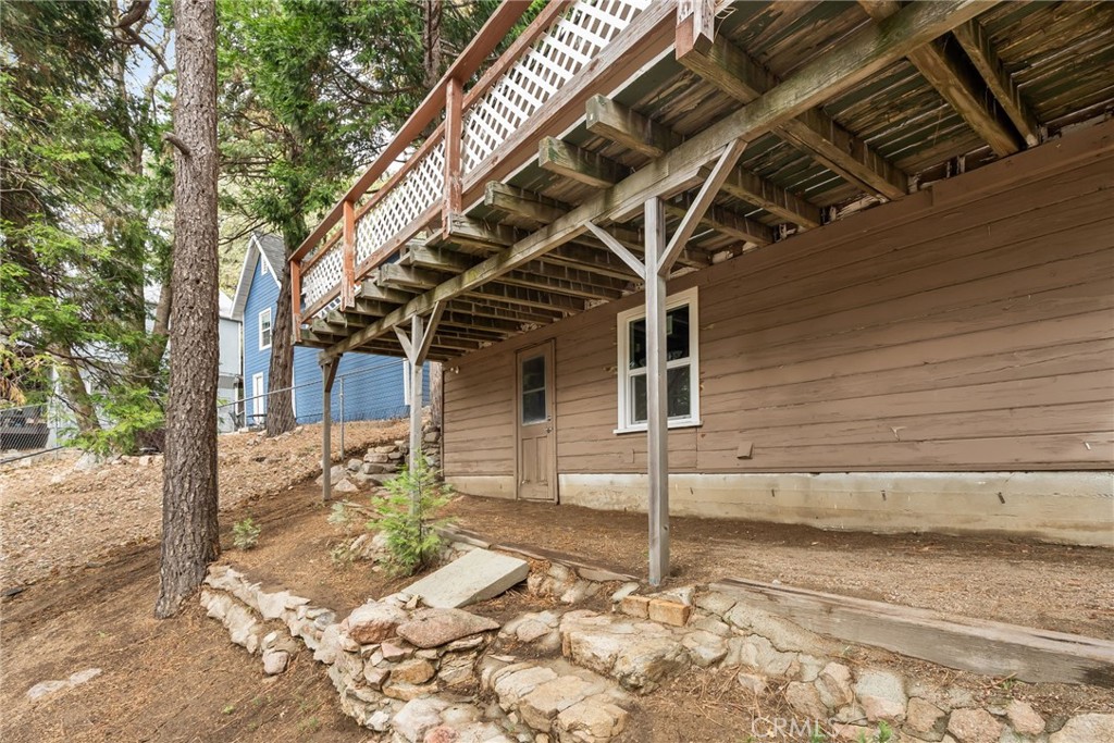 31669 Panorama, Running Springs, CA 92382