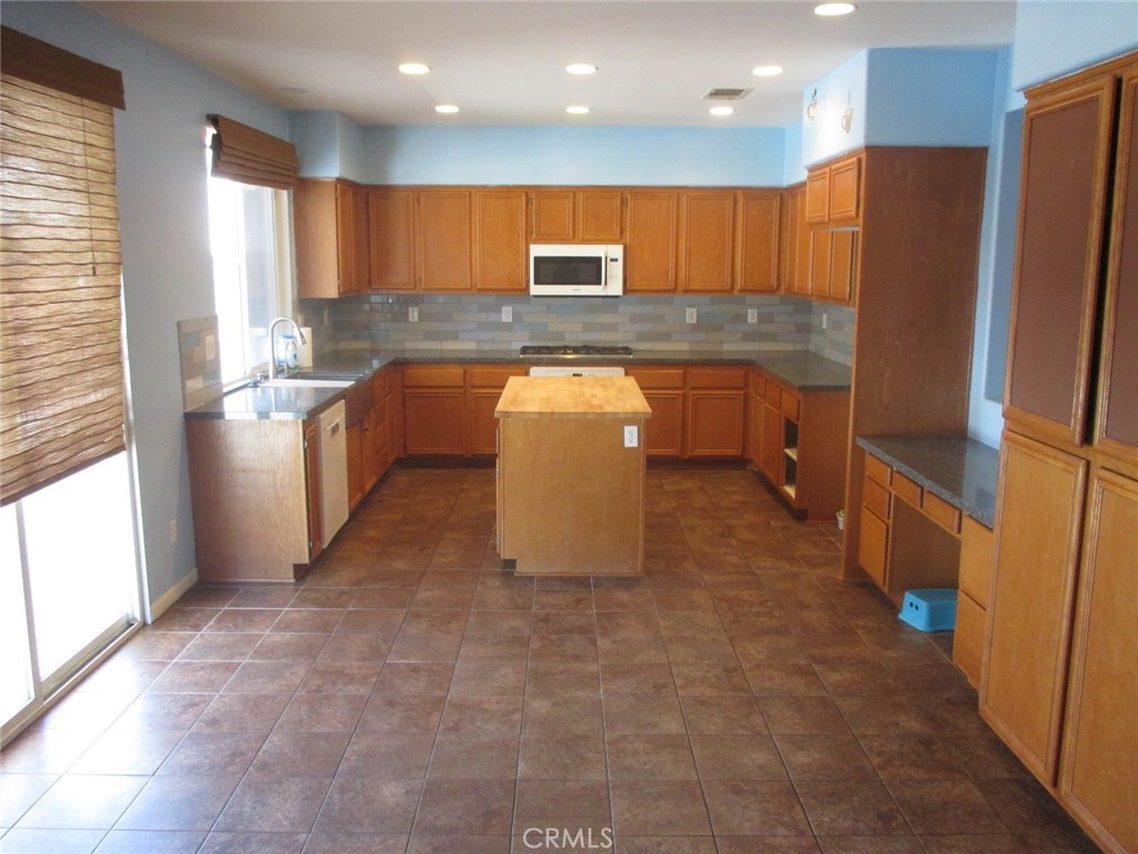 31230 Bermuda, Winchester, CA 92596