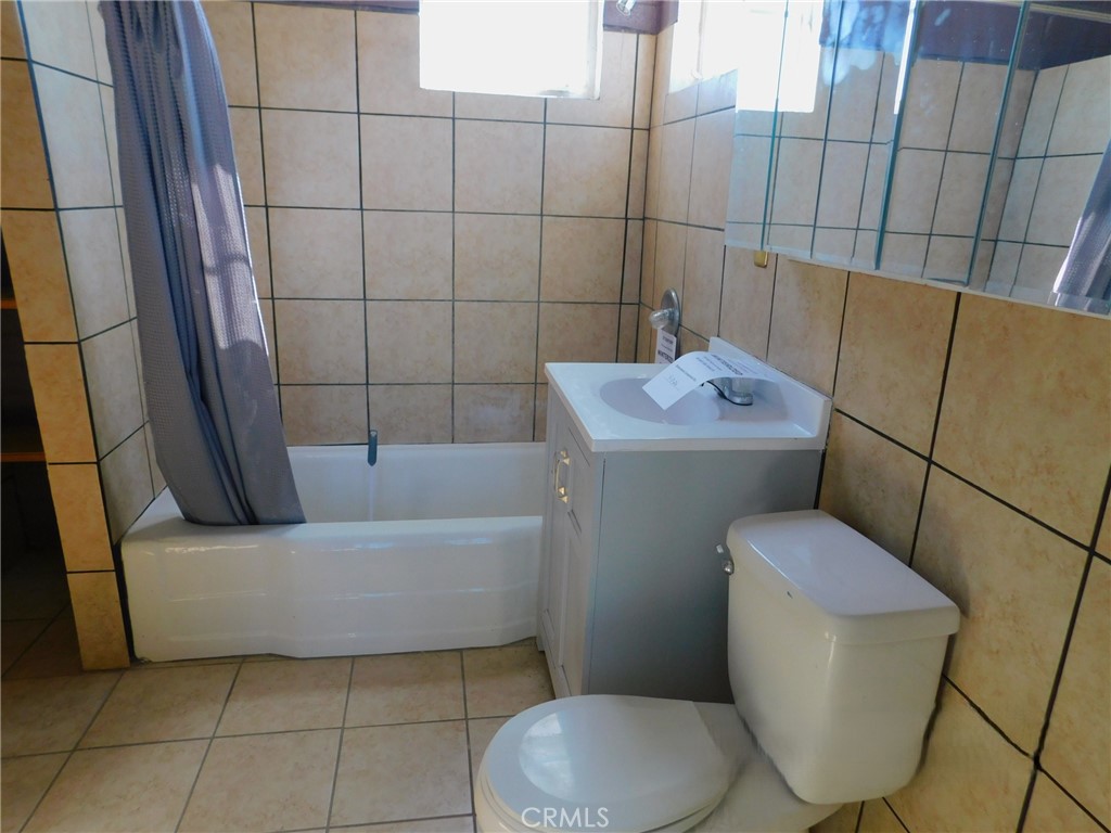 5052 Henry, Palms, CA 92277