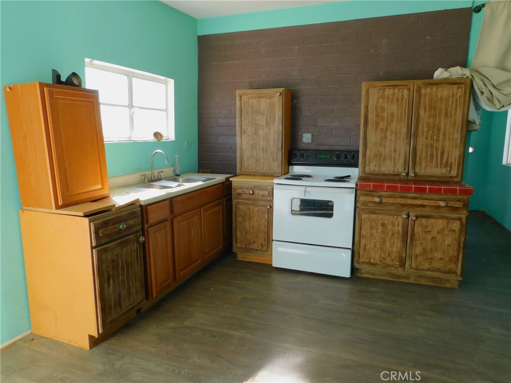 5052 Henry, Palms, CA 92277