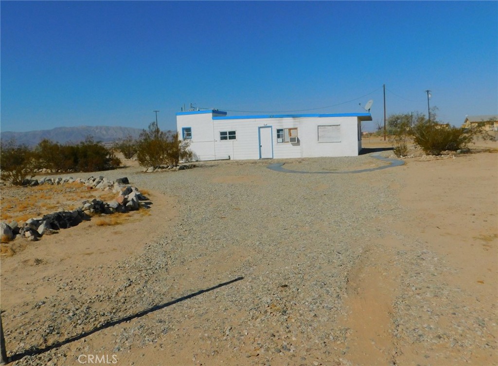 5052 Henry, Palms, CA 92277