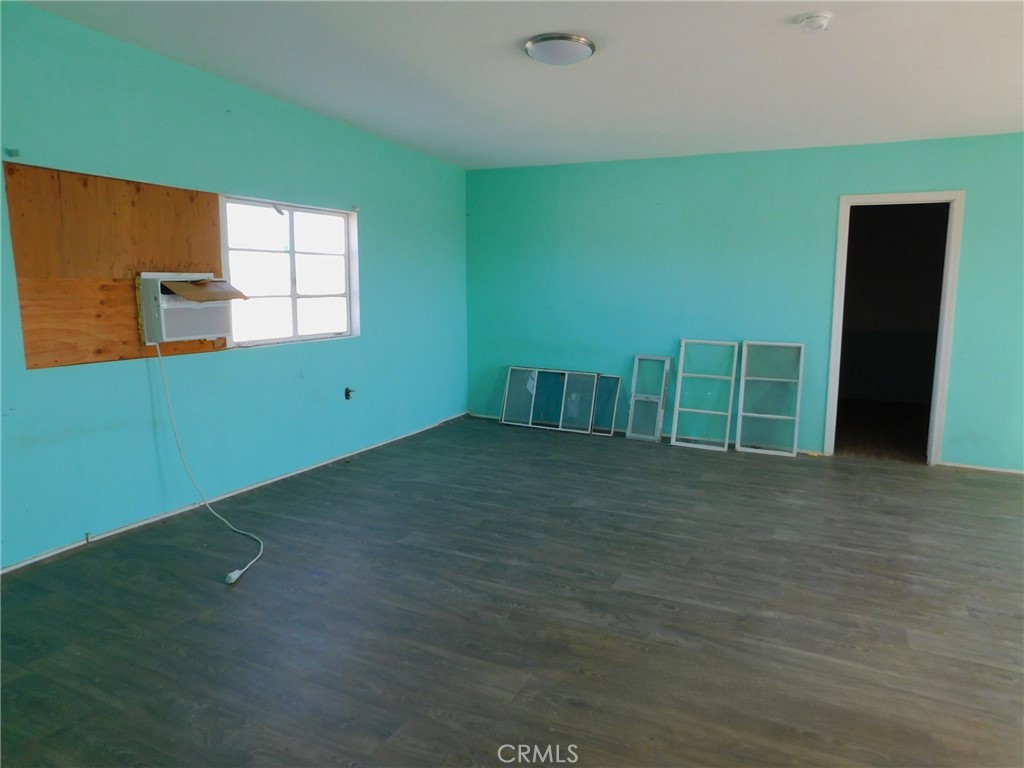 5052 Henry, Palms, CA 92277