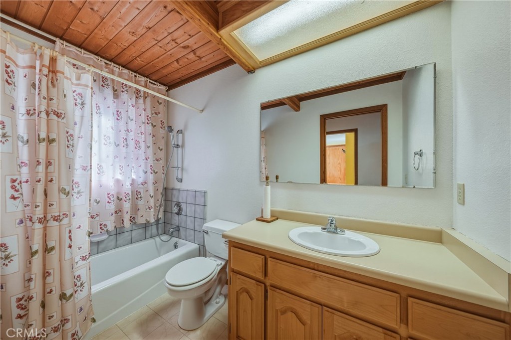 Main floor bathroom