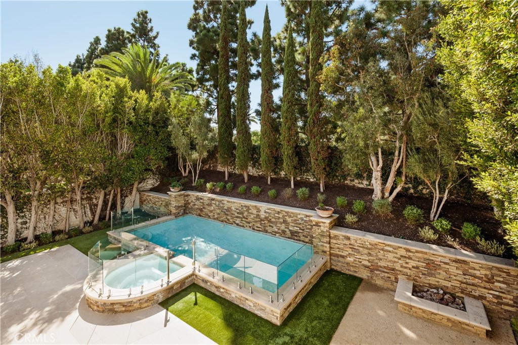 15 Boardwalk, Newport Beach, CA 92660
