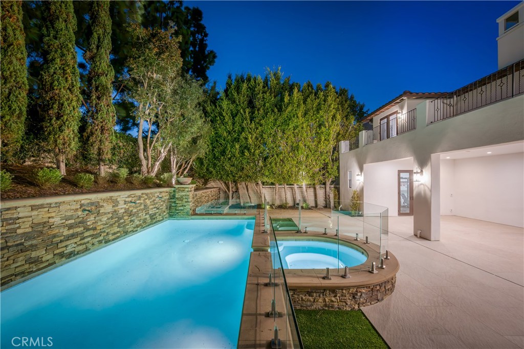 15 Boardwalk, Newport Beach, CA 92660