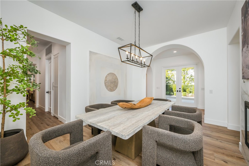 15 Boardwalk, Newport Beach, CA 92660
