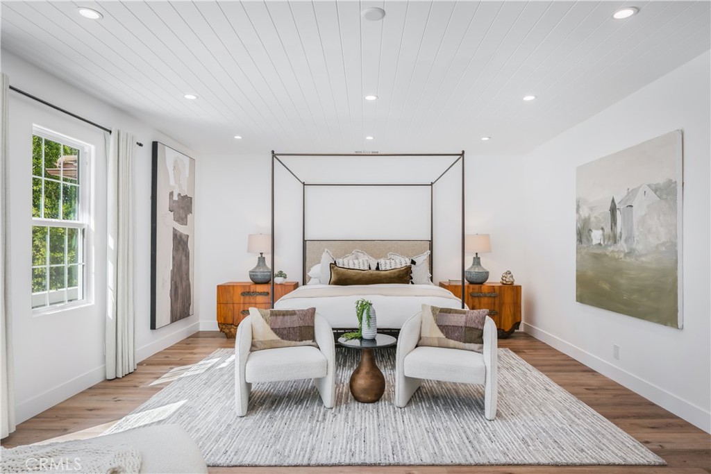 15 Boardwalk, Newport Beach, CA 92660