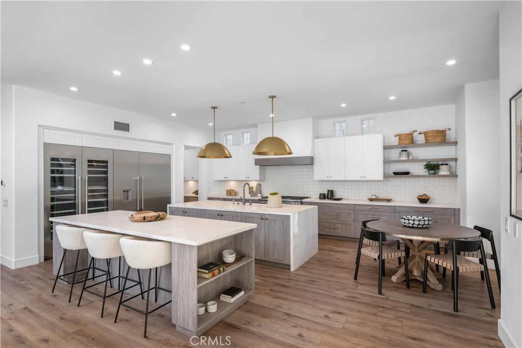 15 Boardwalk, Newport Beach, CA 92660