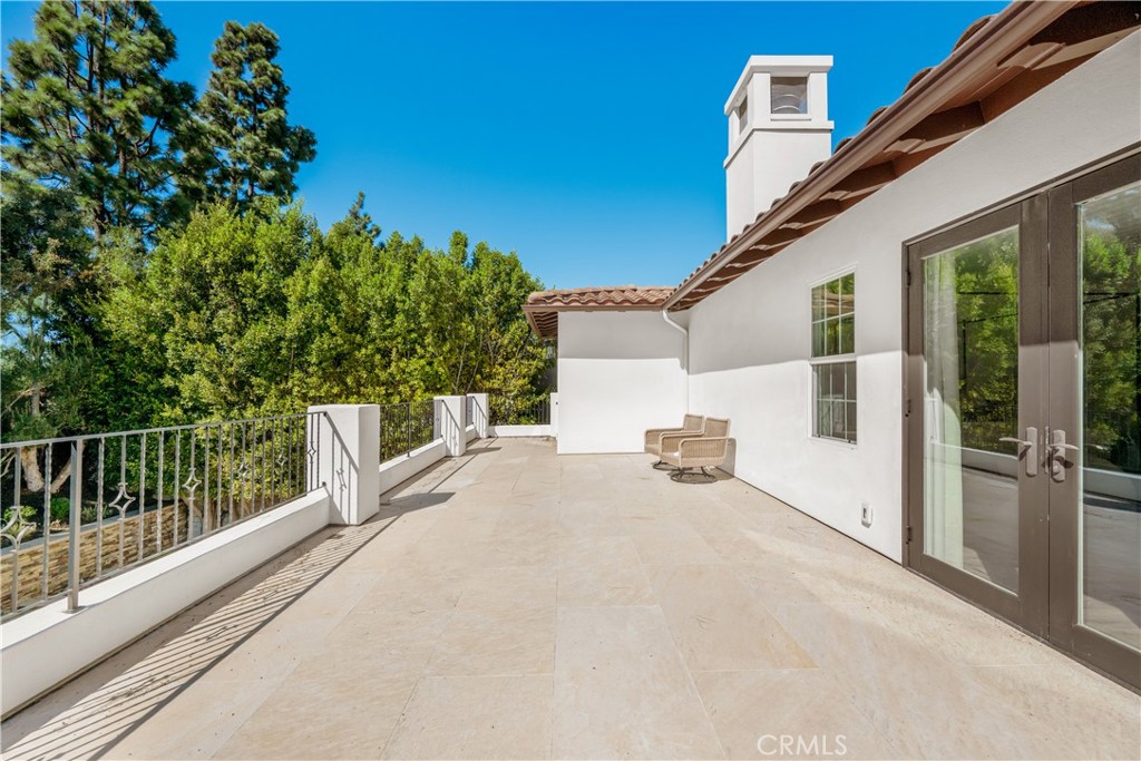 15 Boardwalk, Newport Beach, CA 92660