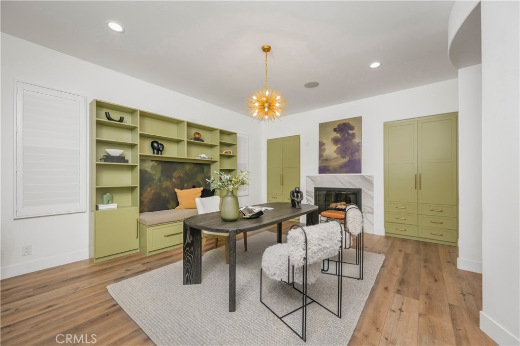 15 Boardwalk, Newport Beach, CA 92660