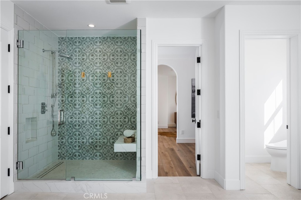 15 Boardwalk, Newport Beach, CA 92660