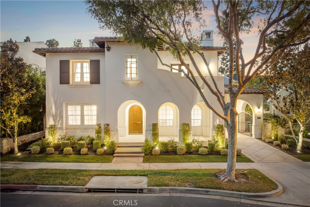 15 Boardwalk, Newport Beach, CA 92660