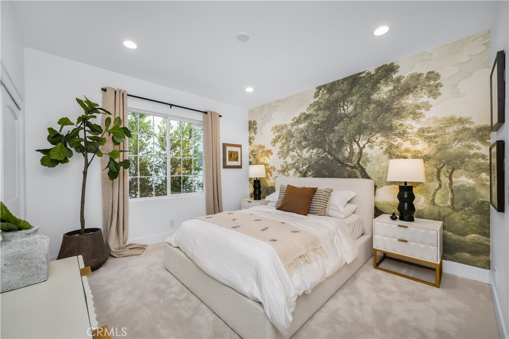 15 Boardwalk, Newport Beach, CA 92660