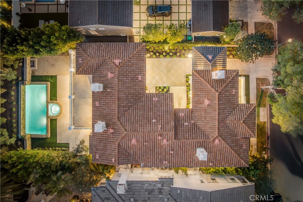 15 Boardwalk, Newport Beach, CA 92660