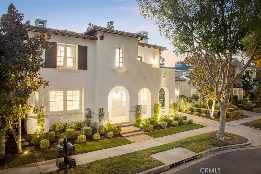 15 Boardwalk, Newport Beach, CA 92660