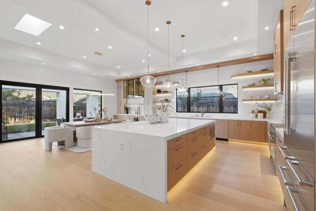 685 Riviera Drive, Los Altos, CA 94024