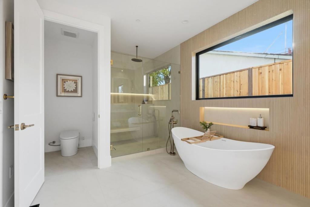 685 Riviera Drive, Los Altos, CA 94024