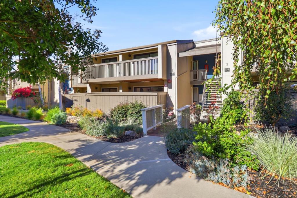 49 Showers Drive, #E145, Mountain View, CA 94040