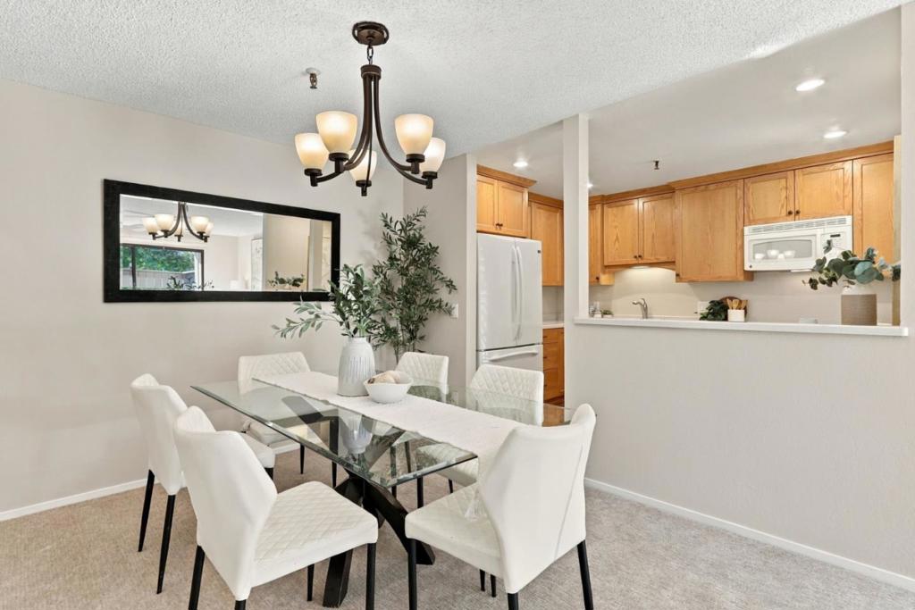 49 Showers Drive, #E145, Mountain View, CA 94040
