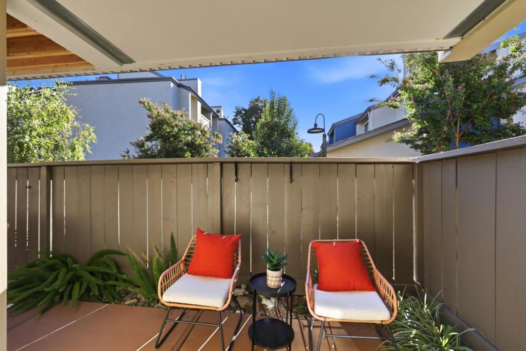 49 Showers Drive, #E145, Mountain View, CA 94040