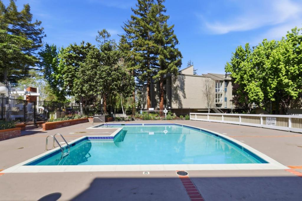 49 Showers Drive, #E145, Mountain View, CA 94040