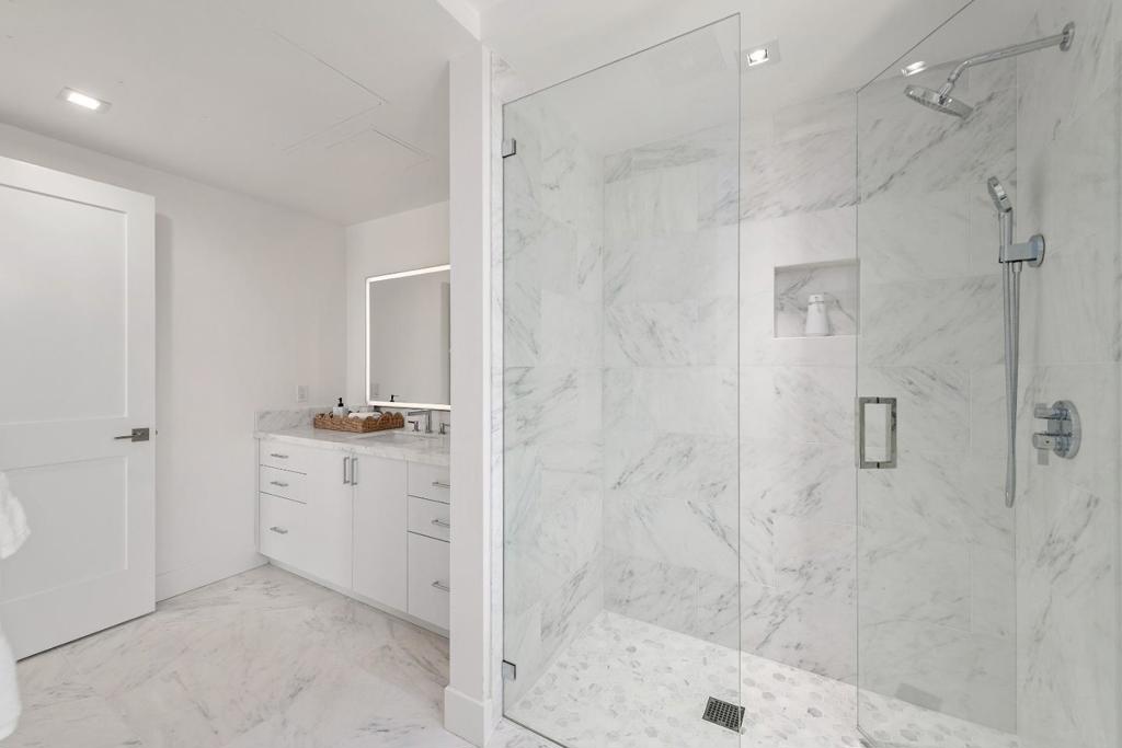 3225 El Camino Real, #301, Palo Alto, CA 94306