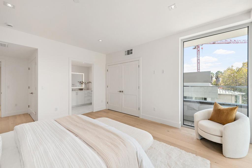 3225 El Camino Real, #301, Palo Alto, CA 94306