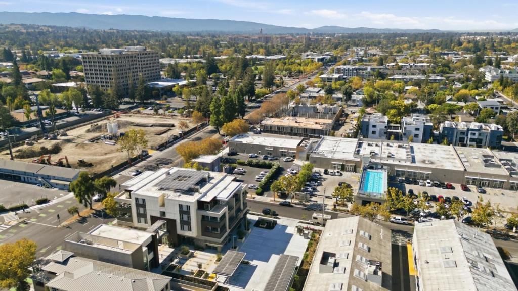 3225 El Camino Real, #301, Palo Alto, CA 94306