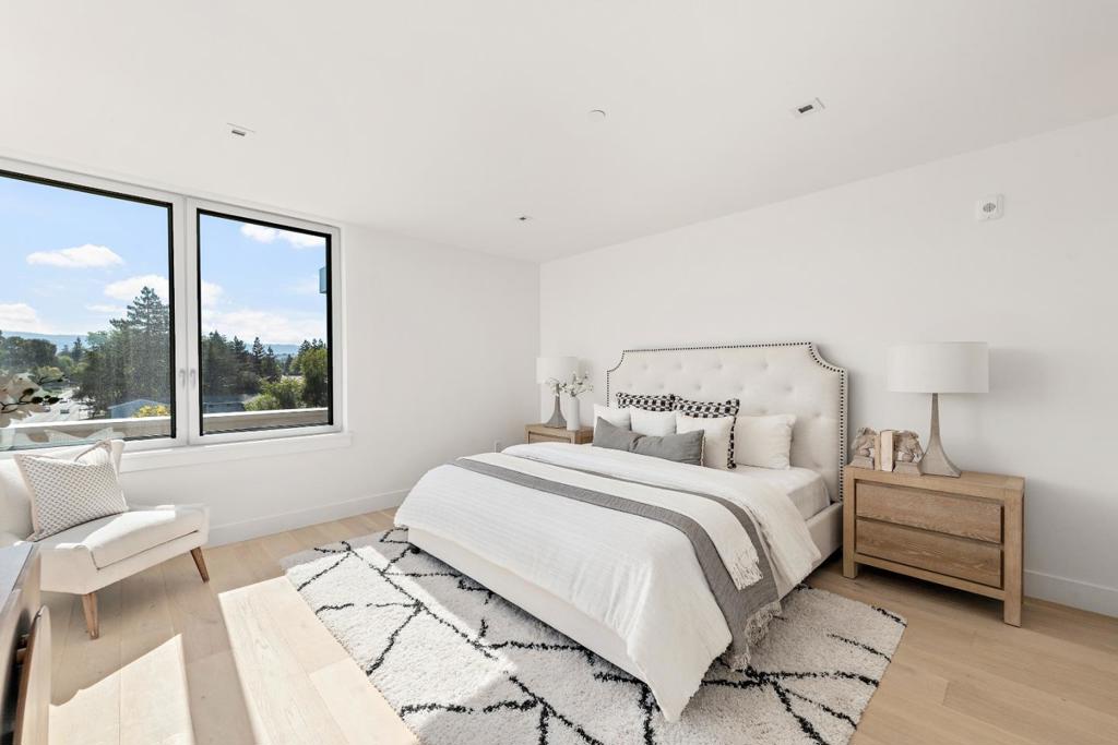 3225 El Camino Real, #301, Palo Alto, CA 94306