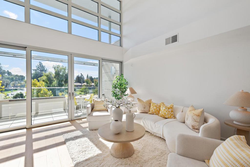 3225 El Camino Real, #301, Palo Alto, CA 94306
