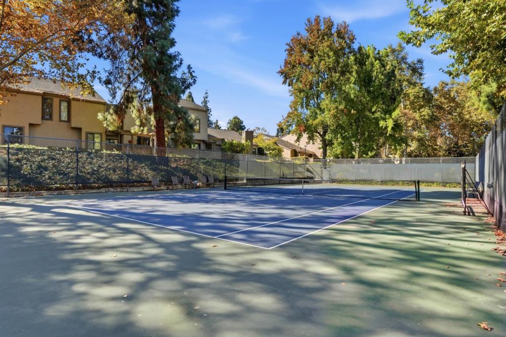 1685 Sandyrock Court, San Jose, CA 95125