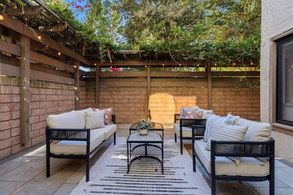 1685 Sandyrock Court, San Jose, CA 95125