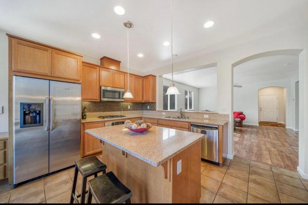 1648 Bermuda Lane, Manteca, CA 95337