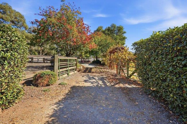 12170 Calle Uvas, Gilroy, CA 95020
