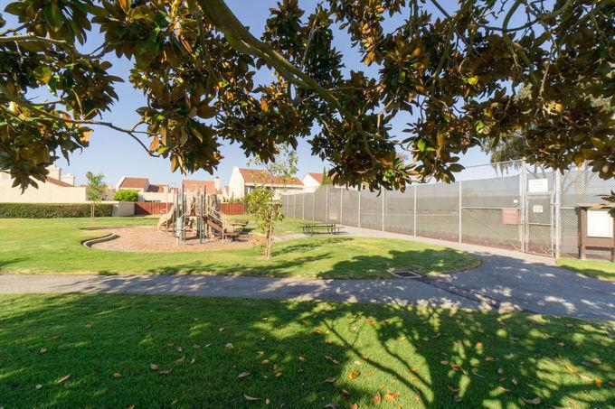 527 Martinique Drive, Redwood City, CA 94065