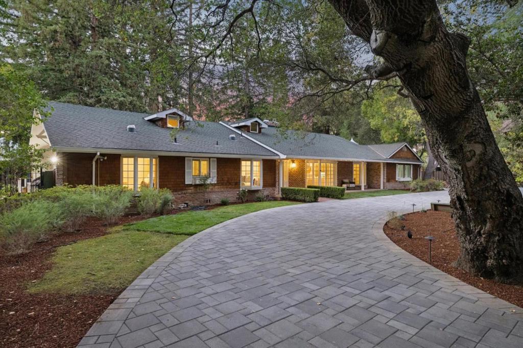 216 Valparaiso Avenue, Atherton, CA 94027